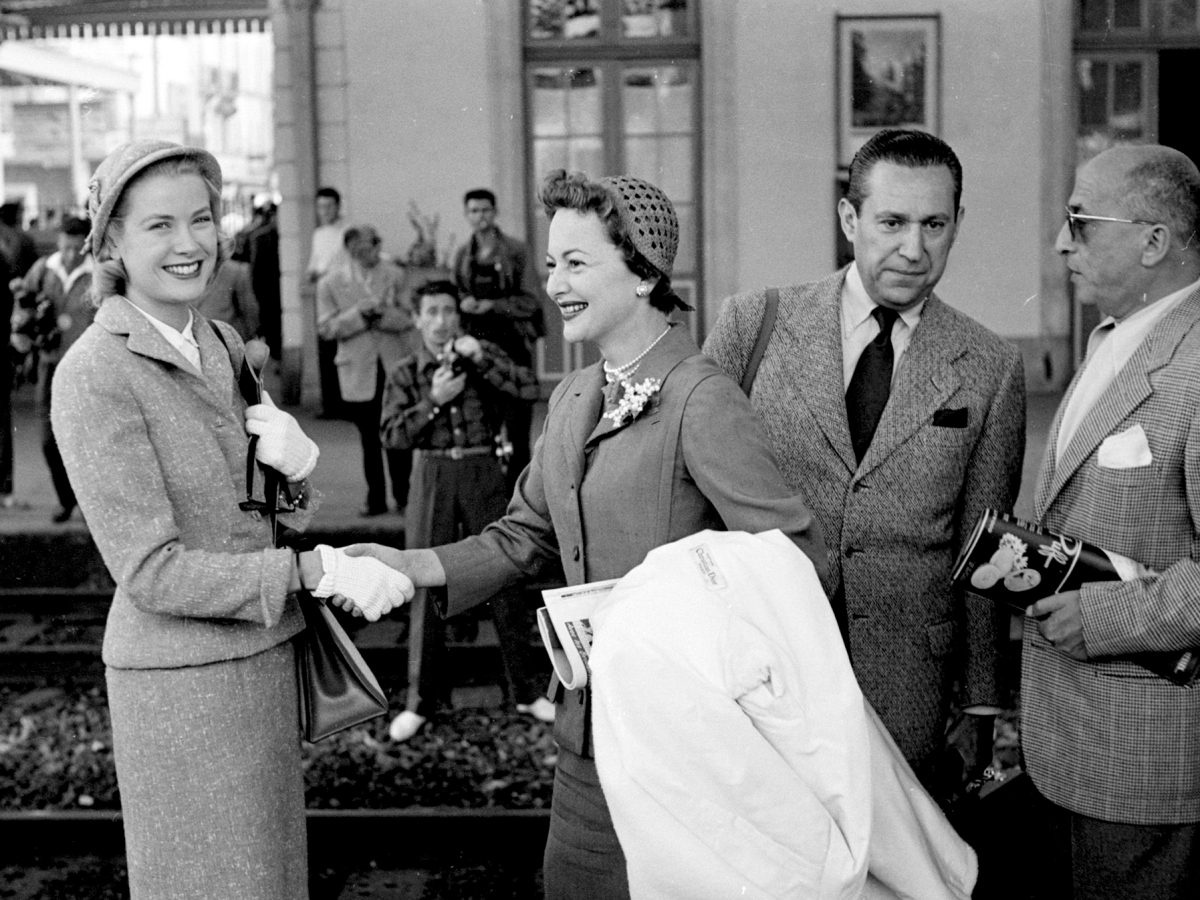The Incredible Story of How Olivia de Havilland Introduced Grace Kelly to Prince Rainier of Monaco